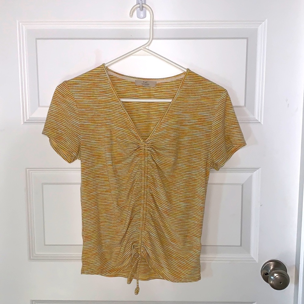 cropped yellow tie shirt
